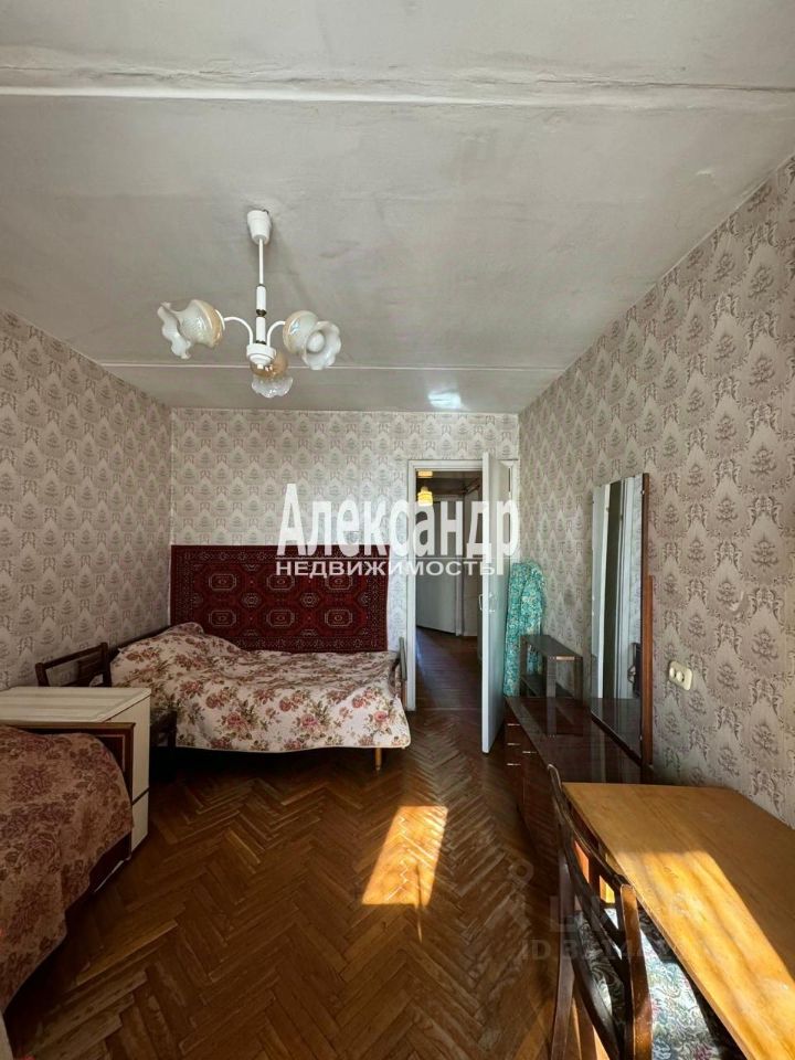 Продажа 3-комн квартиры на вторичном рынке пос. Металлострой, улица Богайчука, 24