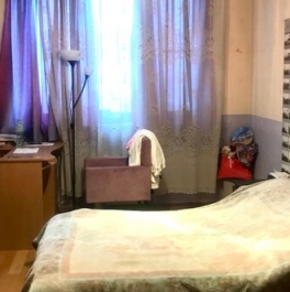 Продажа 4-комн квартиры на вторичном рынке Сетуньский 2-й проезд,  д. 13,  к. 2