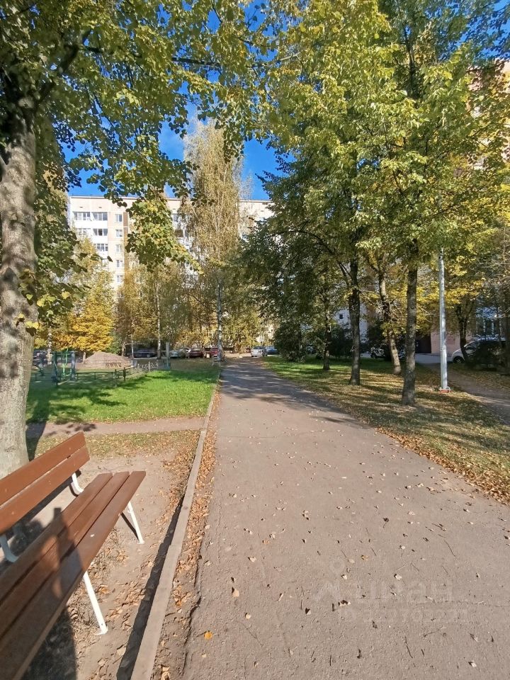 Продажа 1-комн квартиры на вторичном рынке Колпино, улица Веры Слуцкой, 83