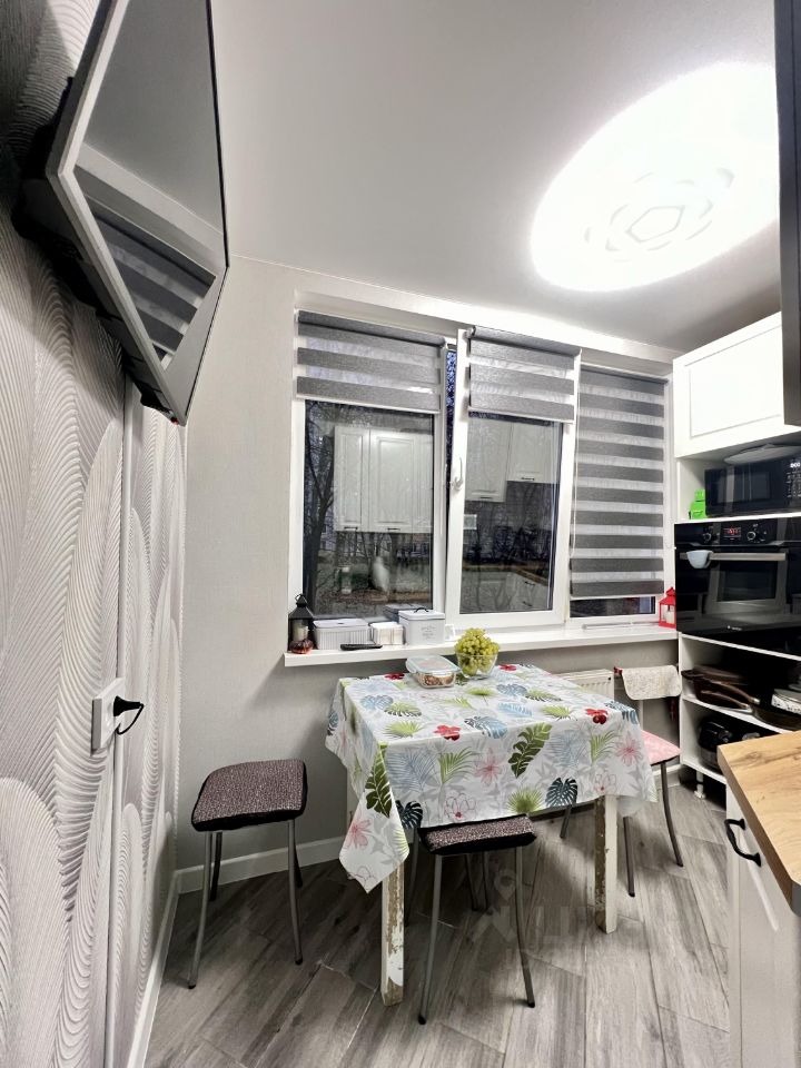 Продажа 3-комн квартиры на вторичном рынке улица Димитрова, 10К1