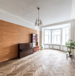Продажа 2-комн квартиры на вторичном рынке Виленский пер,  д. 17к5