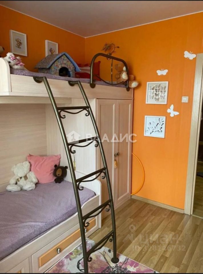 Продажа 4-комн квартиры на вторичном рынке Химки, Молодежная улица, 64