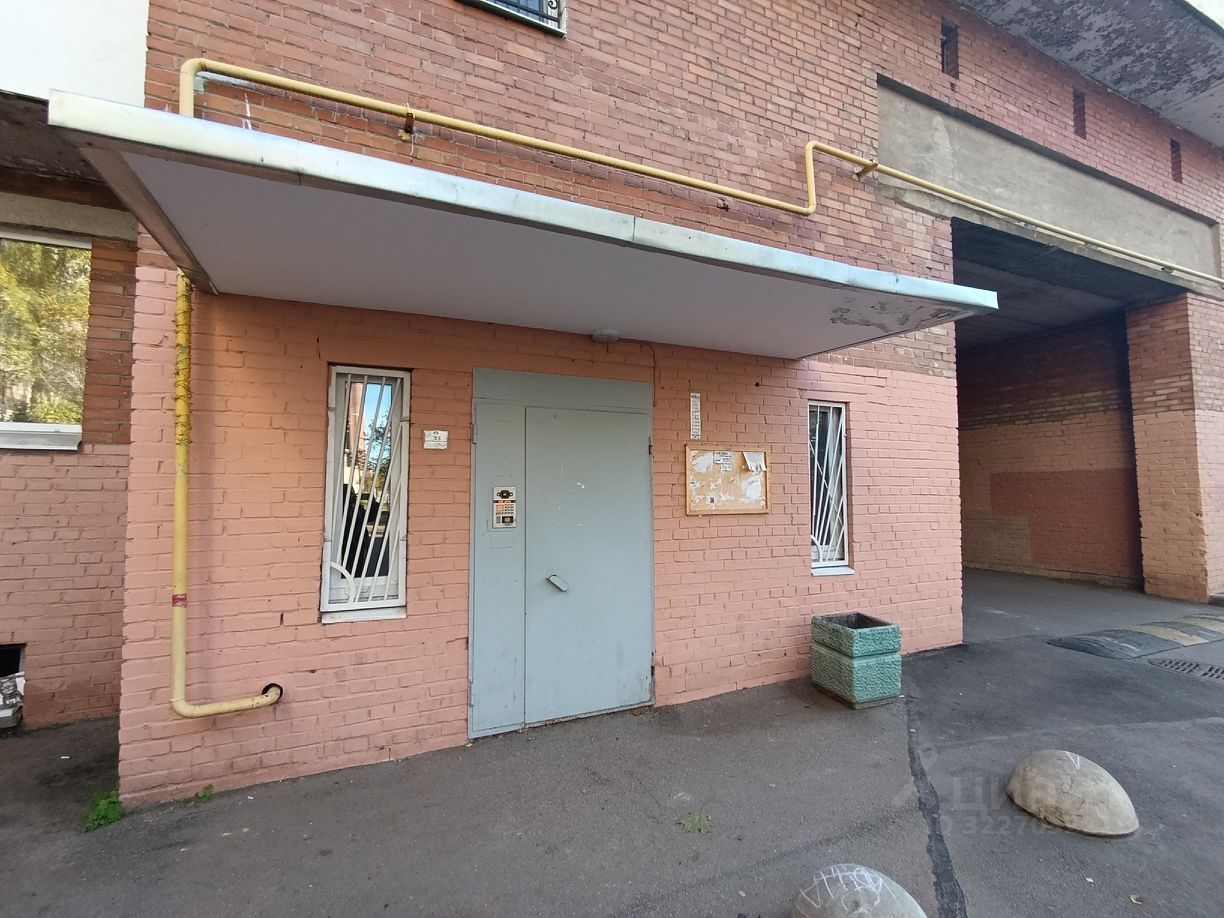 Продажа 1-комн квартиры на вторичном рынке Колпино, улица Веры Слуцкой, 83