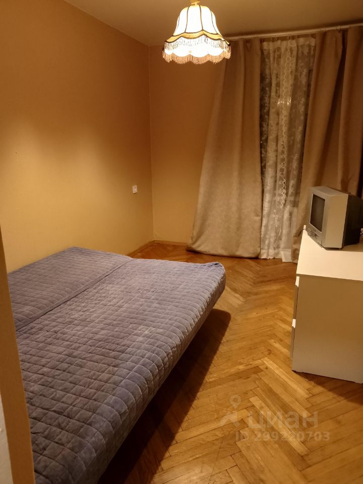 Аренда 2-комн квартиры на вторичном рынке Одинцово, Садовая улица, 12