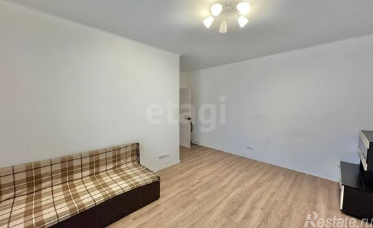 Продажа 2-комн квартиры на вторичном рынке улица Плеханова,  д. 22