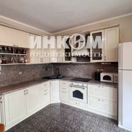 Продажа 3-комн квартиры на вторичном рынке ул Привольная,  д. 25
