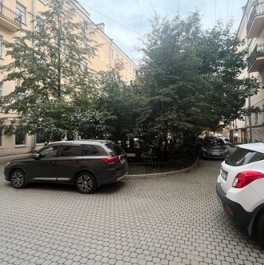 Продажа 1-комн квартиры на вторичном рынке ул Декабристов,  д. 22-24