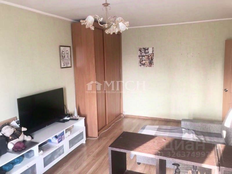 Продажа 2-комн квартиры на вторичном рынке Ставропольская улица, 52К1