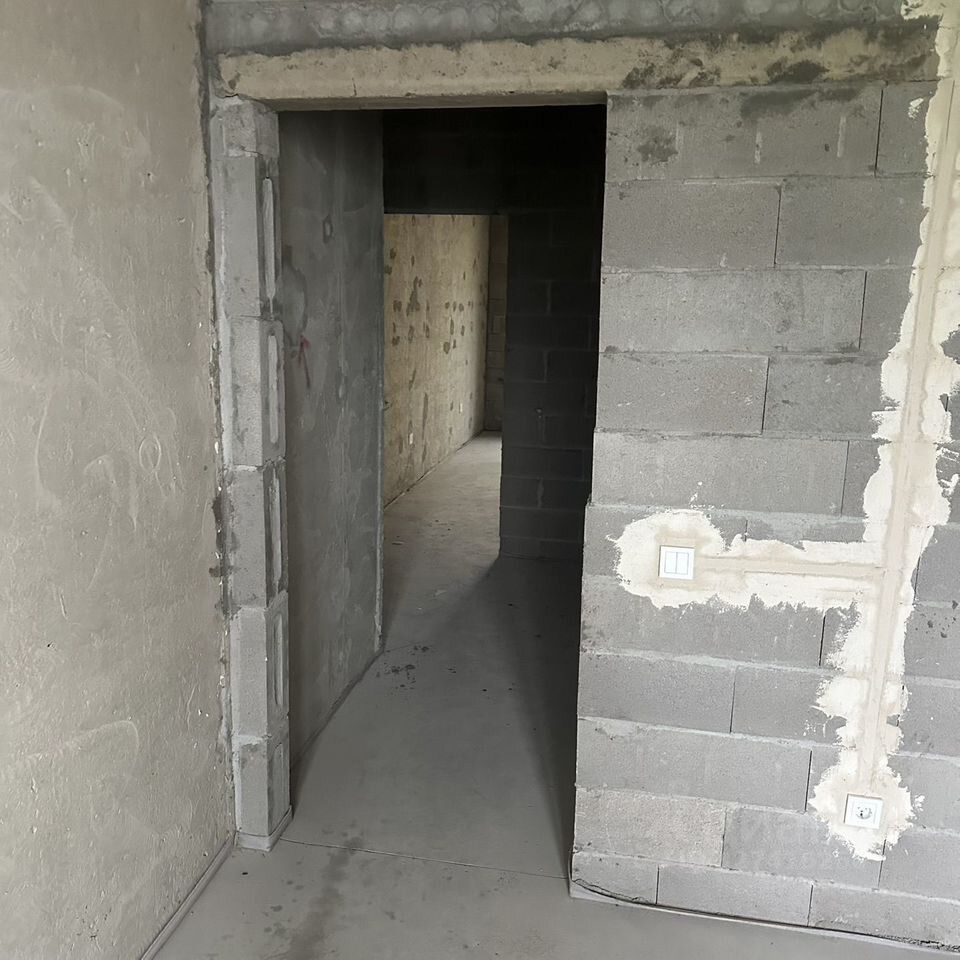 Продажа 2-комн квартиры на вторичном рынке пос. Шушары, улица Окуловская, 13