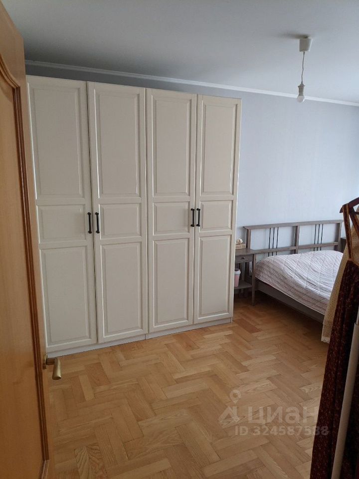 Продажа 4-комн квартиры на вторичном рынке Таллинская улица, 32К3
