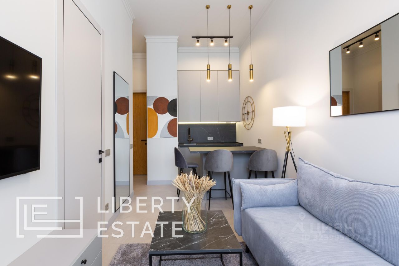 Аренда 2-комн квартиры на вторичном рынке Большая Никитская улица, 49