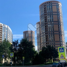 Продажа 1-комн квартиры на вторичном рынке Коломяжский пр-кт,  д. 13 к2
