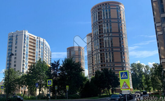 Продажа 1-комн квартиры на вторичном рынке Коломяжский пр-кт,  д. 13 к2