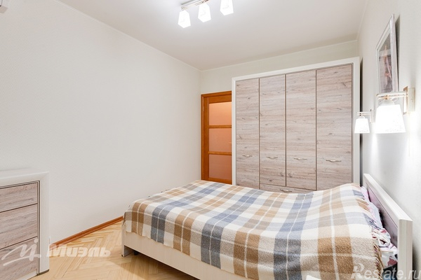 Продажа 4-комн квартиры на вторичном рынке 12-я Новокузьминская ул,  д. 6к1