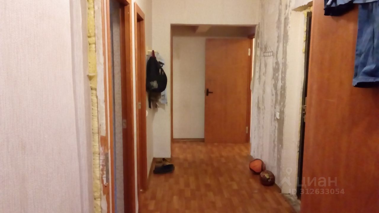 Продажа комнаты проспект Героев, 26к2