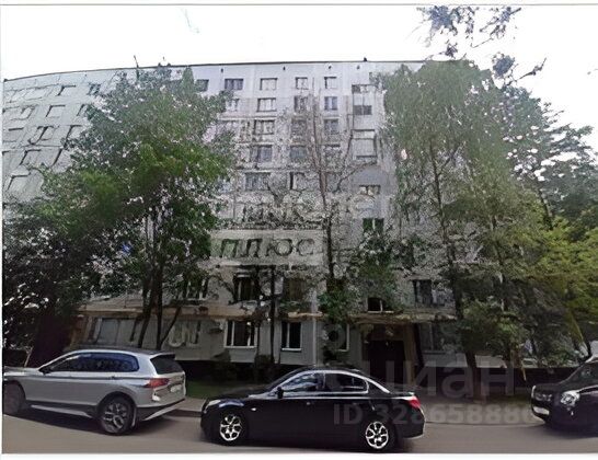 Продажа 3-комн квартиры на вторичном рынке Хабаровская улица, 18К2