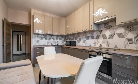 Продажа 1-комн квартиры на вторичном рынке Кудрово г, Строителей пр,  д. 6