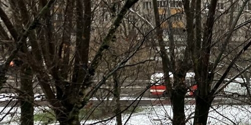 3-комн квартира улица Молостовых, 15К1