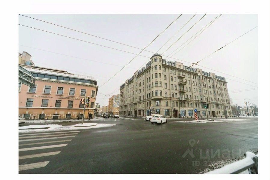 Продажа 3-комн квартиры на вторичном рынке проспект Малый Петроградской стороны, 1/3