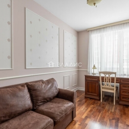 Продажа 3-комн квартиры на вторичном рынке Аптекарский пр-кт