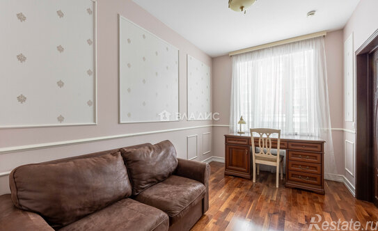 Продажа 3-комн квартиры на вторичном рынке Аптекарский пр-кт