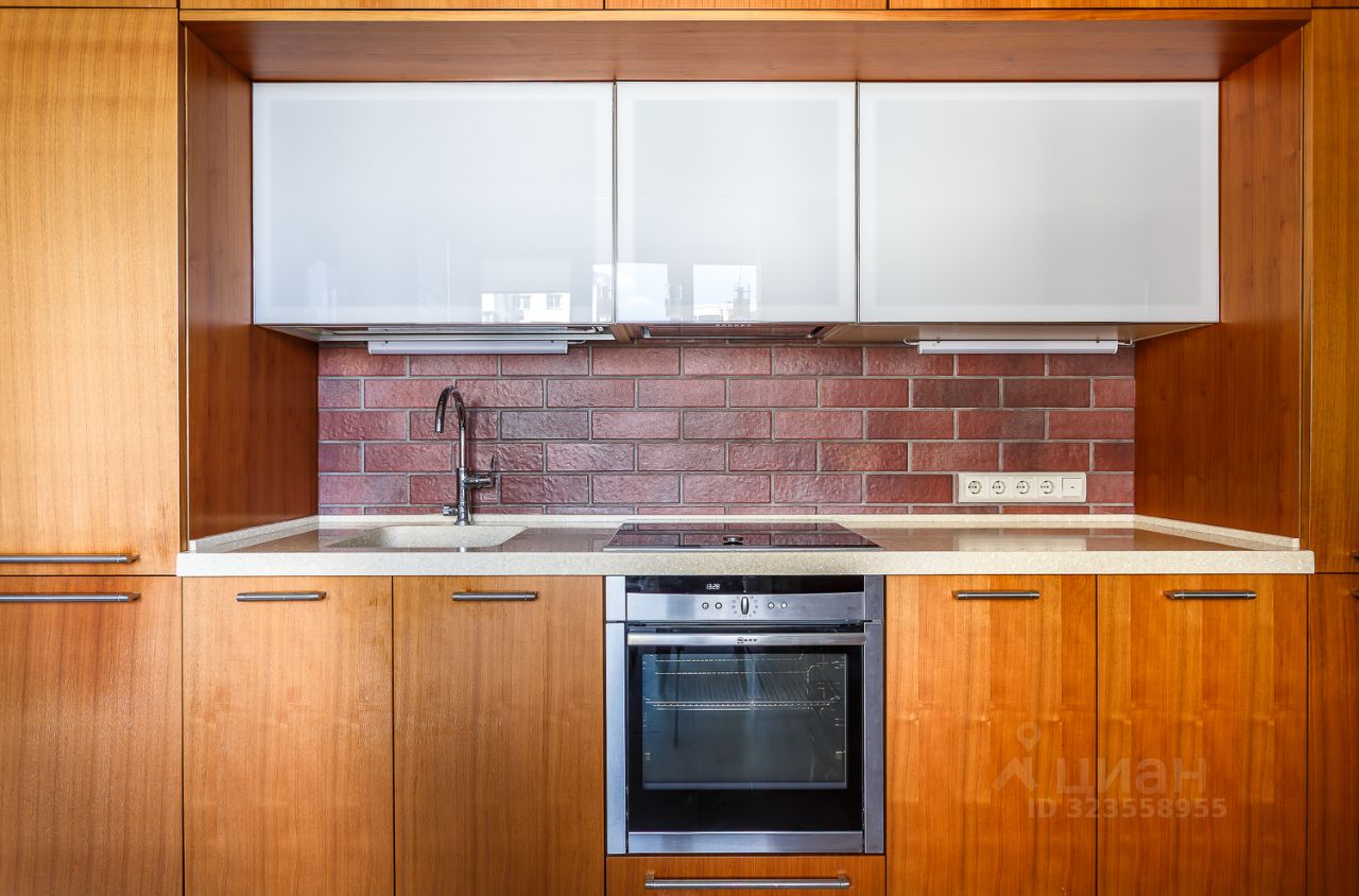 Продажа 4-комн квартиры на вторичном рынке проспект Маршала Жукова, 78к5