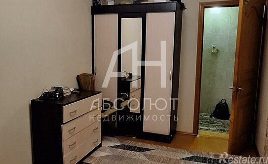 Продажа 3-комн квартиры на вторичном рынке Углич, улица Дружбы,  д. 4