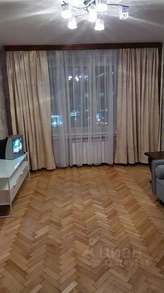 Аренда 2-комн квартиры на вторичном рынке проспект Андропова, 17к1