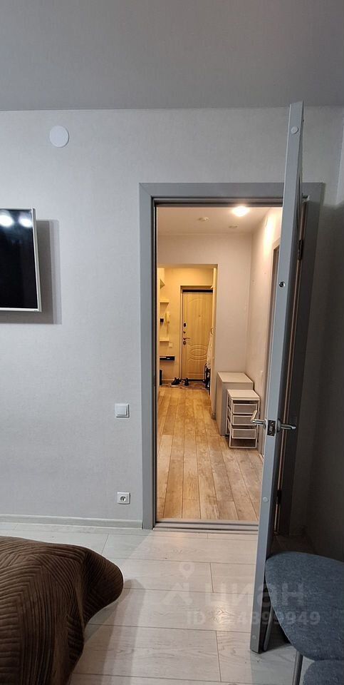 Продажа 3-комн квартиры на вторичном рынке Варшавская улица, 124