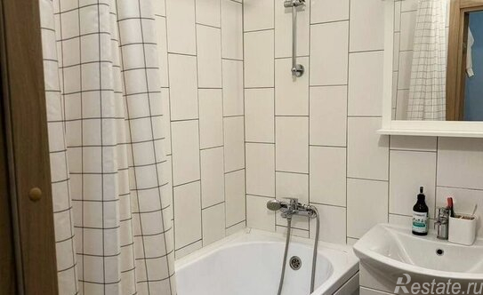 Продажа 1-комн квартиры на вторичном рынке ул Лидии Зверевой,  д. 9,  к. 2