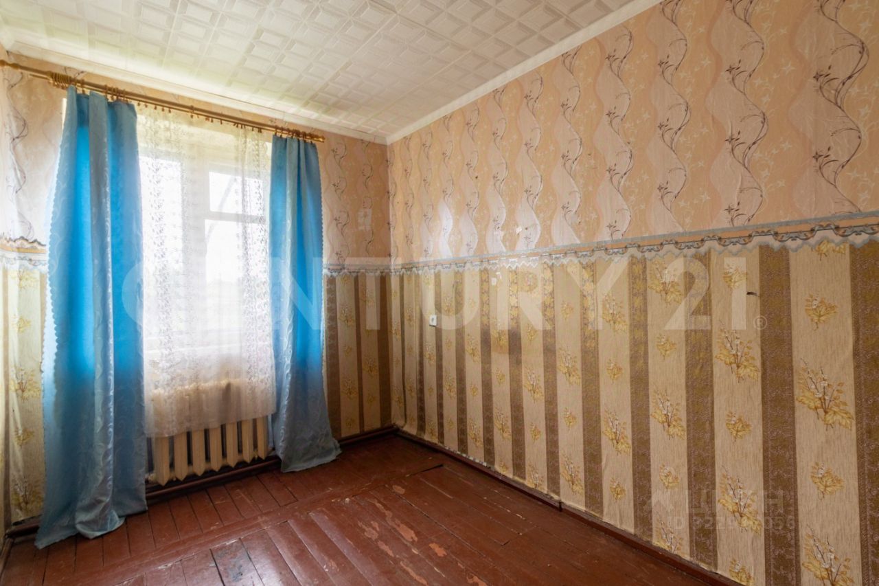 Продажа 3-комн квартиры на вторичном рынке Луга, улица Мелиораторов, 9