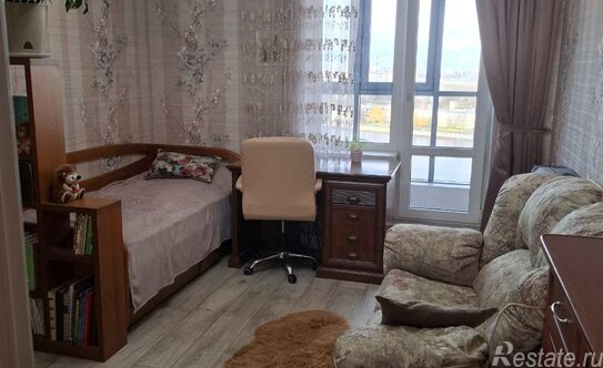 Продажа 3-комн квартиры на вторичном рынке Обуховской обороны пр-кт,  д. 110 к1