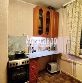 Продажа 1-комн квартиры на вторичном рынке Подвойского ул,  д. 15