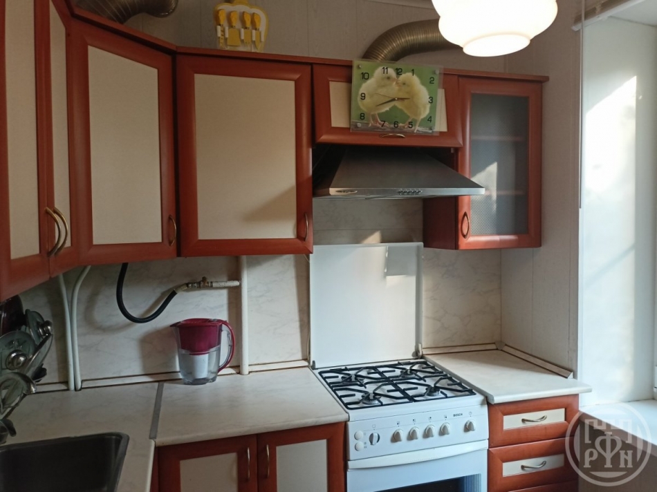 Продажа 2-комн квартиры на вторичном рынке Петергоф г., Жарновецкого ул. ,  д. 6