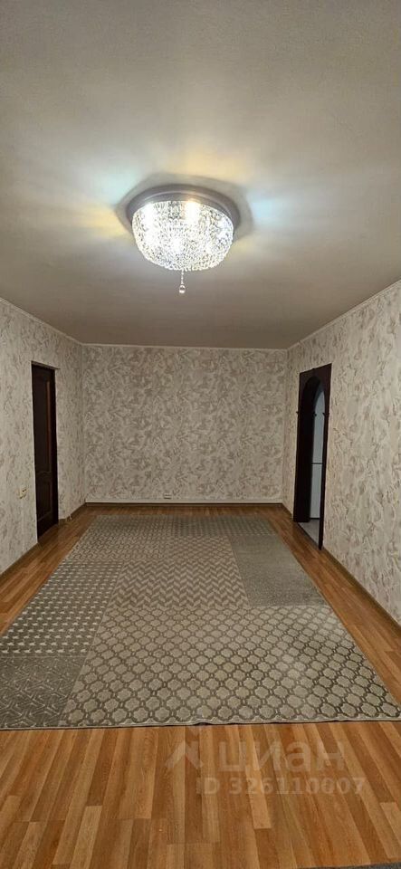 Продажа 4-комн квартиры на вторичном рынке Туристская улица, 20К1
