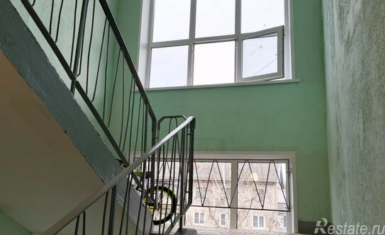 Продажа 1-комн квартиры на вторичном рынке Глебовский, ул Микрорайон,  д. 7