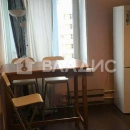 Продажа 1-комн квартиры на вторичном рынке улица Газопровод,  д. 3 к1