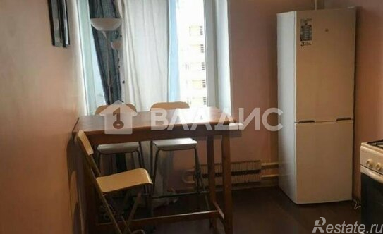 Продажа 1-комн квартиры на вторичном рынке улица Газопровод,  д. 3 к1