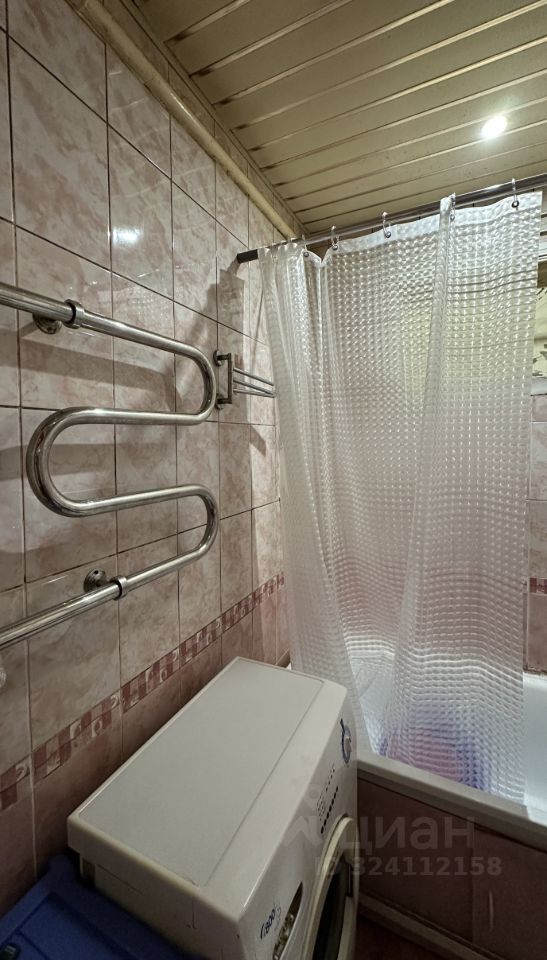 Продажа 2-комн квартиры на вторичном рынке Климовск мкр, улица Западная,  д. 10