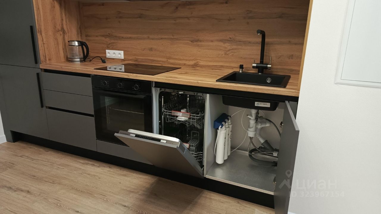 Аренда 1-комн квартиры на вторичном рынке улица 3-я Нововатутинская, 15к1