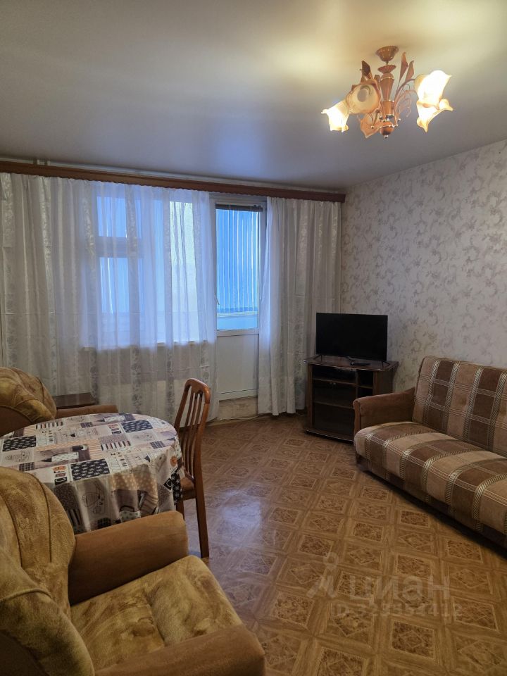 Аренда 2-комн квартиры на вторичном рынке Северный бульвар, 3К1