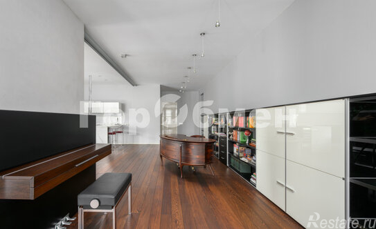 Продажа 3-комн квартиры на вторичном рынке улица Академика Пилюгина,  д. 24 к1