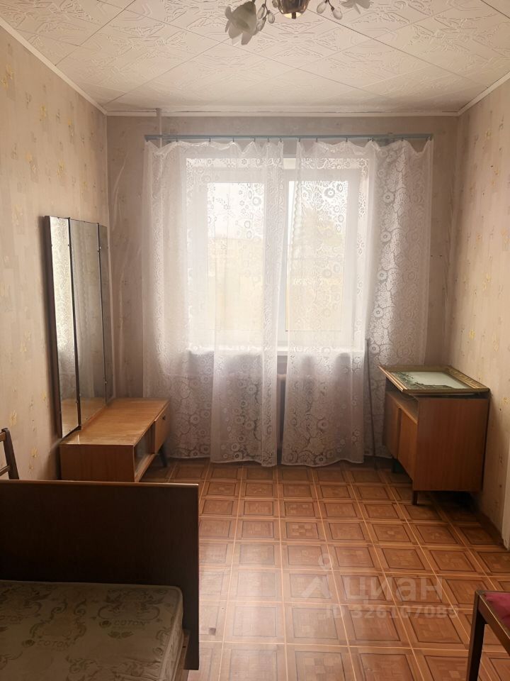Продажа 2-комн квартиры на вторичном рынке Сясьстрой, Советская улица, 30