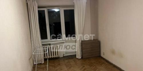 3-комн квартира Панферова ул,  д. 8