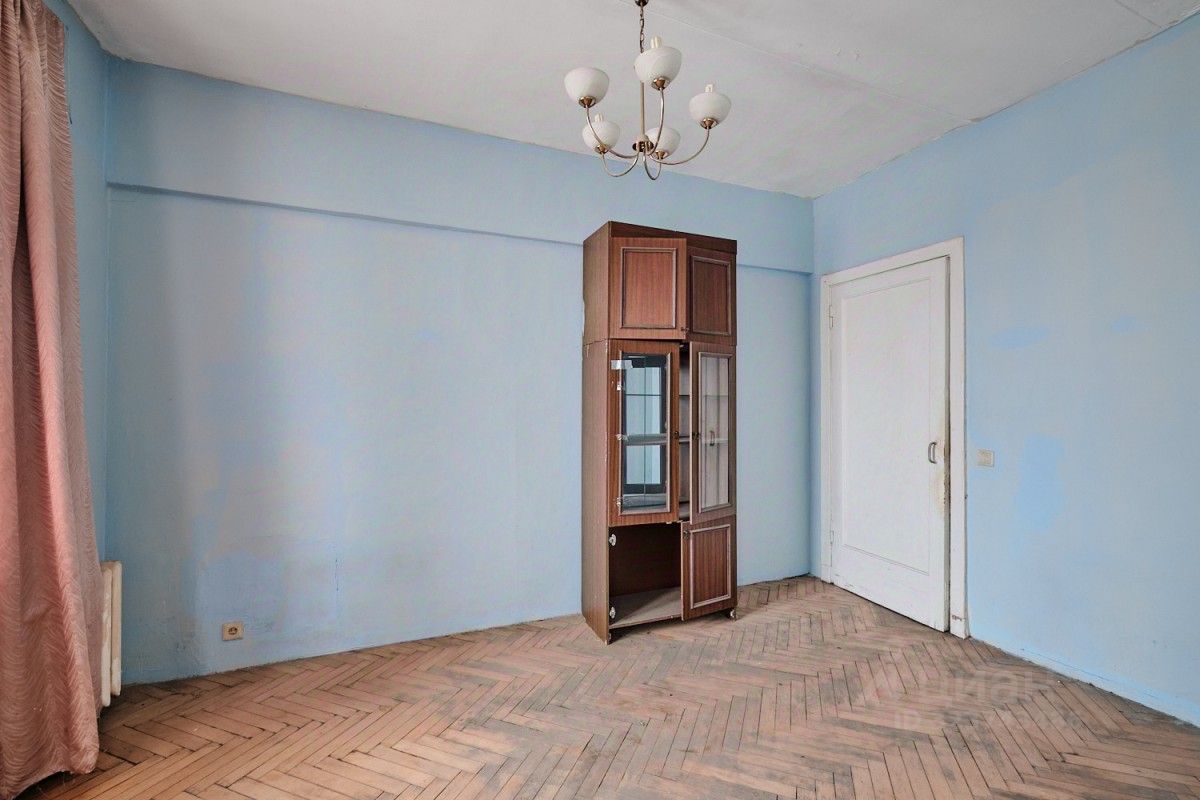 Продажа 4-комн квартиры на вторичном рынке Ленинский проспект, 70/11