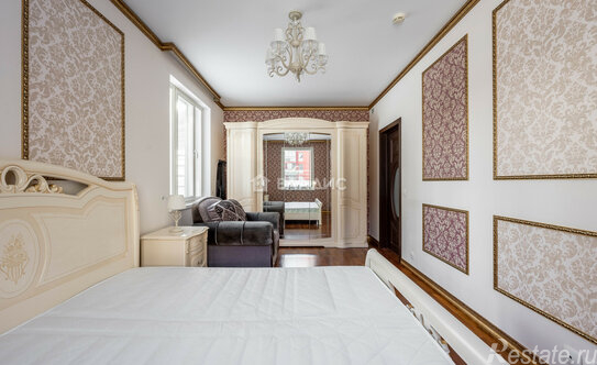 Продажа 3-комн квартиры на вторичном рынке Аптекарский пр-кт