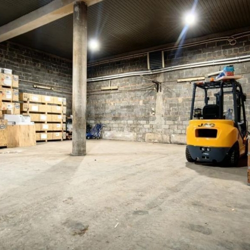 Склад Южный, Фабричная улица,  д. 4