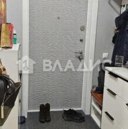Продажа 2-комн квартиры на вторичном рынке улица Михайлова,  д. 30А к3