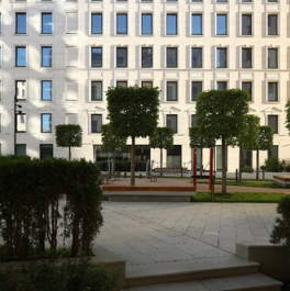 Продажа 4-комн квартиры на вторичном рынке Серебрянический переулок,  д. 8