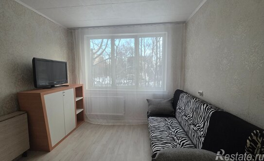 Продажа 2-комн квартиры на вторичном рынке улица Белы Куна,  д. 25